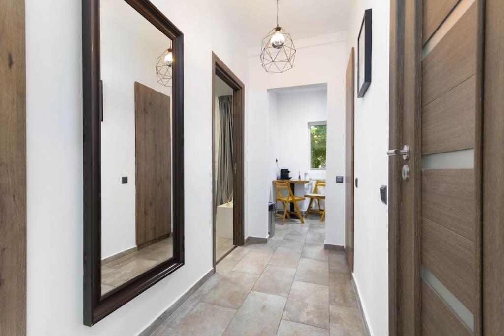 Ferienwohnung Heart Of Bucharest #Victoriei Exterior foto