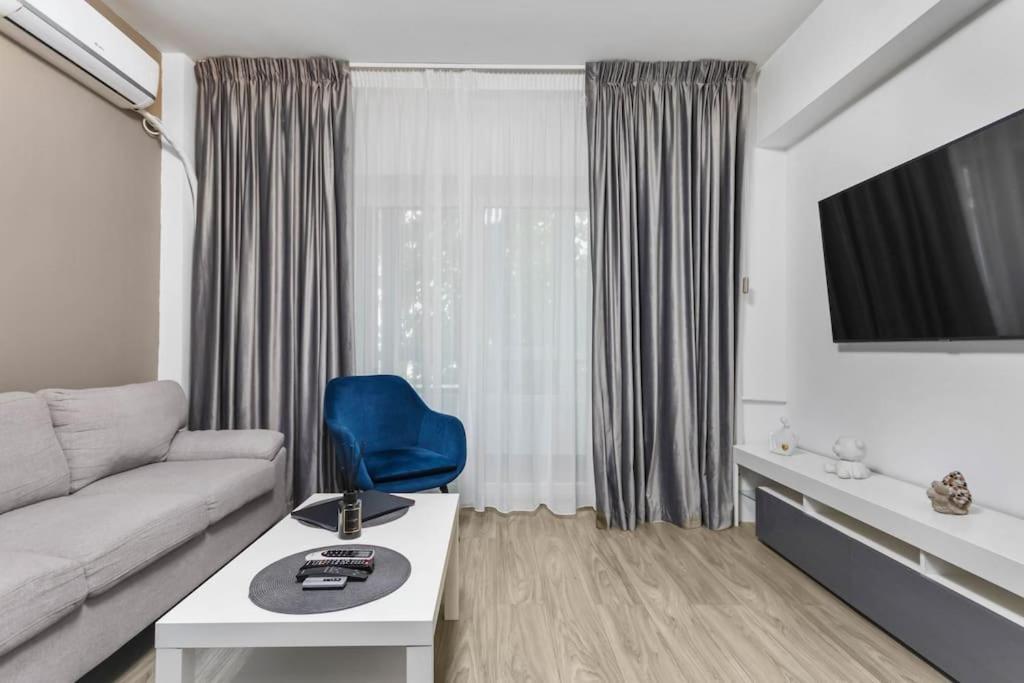 Ferienwohnung Heart Of Bucharest #Victoriei Exterior foto